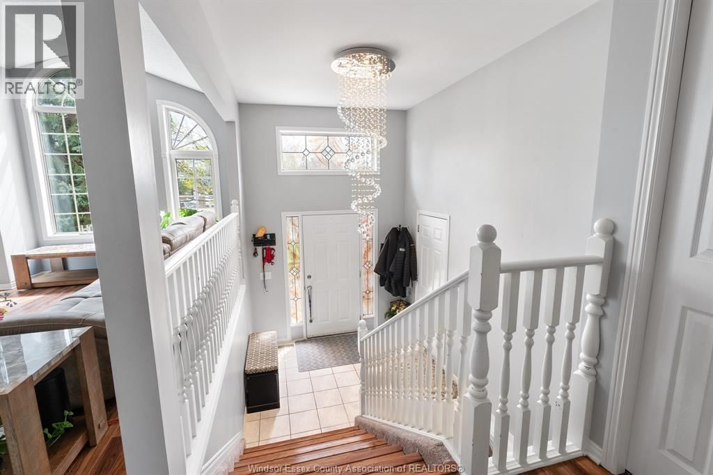 294 STONE RIDGE AVENUE Image 7