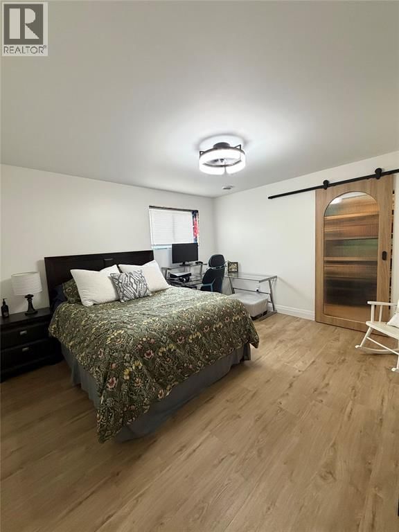 310 LEXINGTON BOULEVARD Image 33