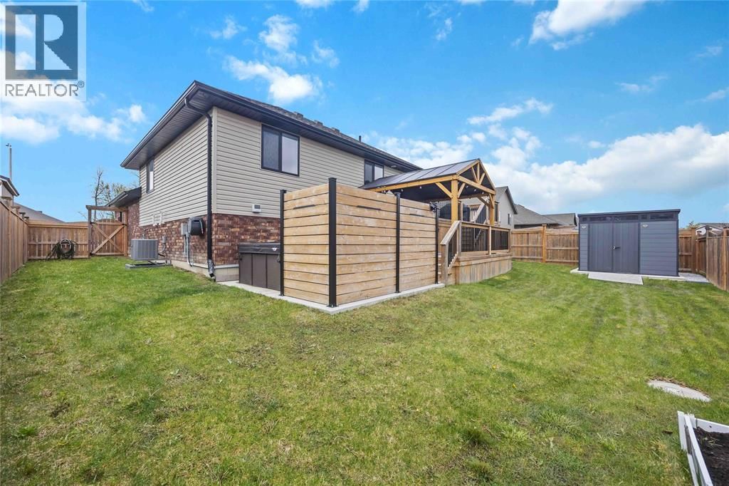 310 LEXINGTON BOULEVARD Image 41