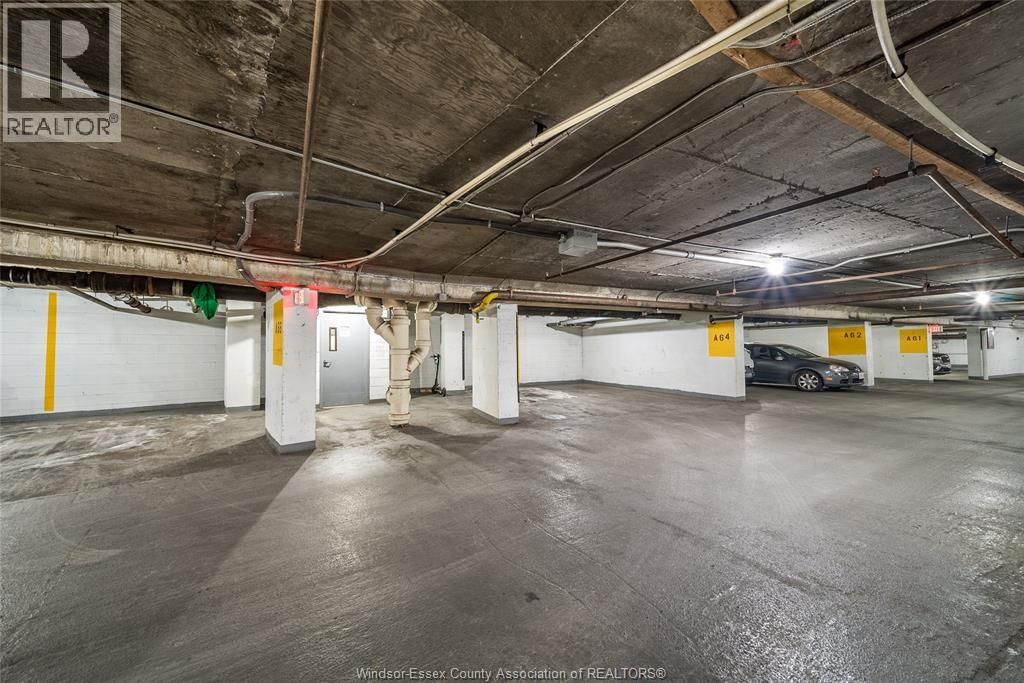 312 - 111 RIVERSIDE DRIVE Image 45