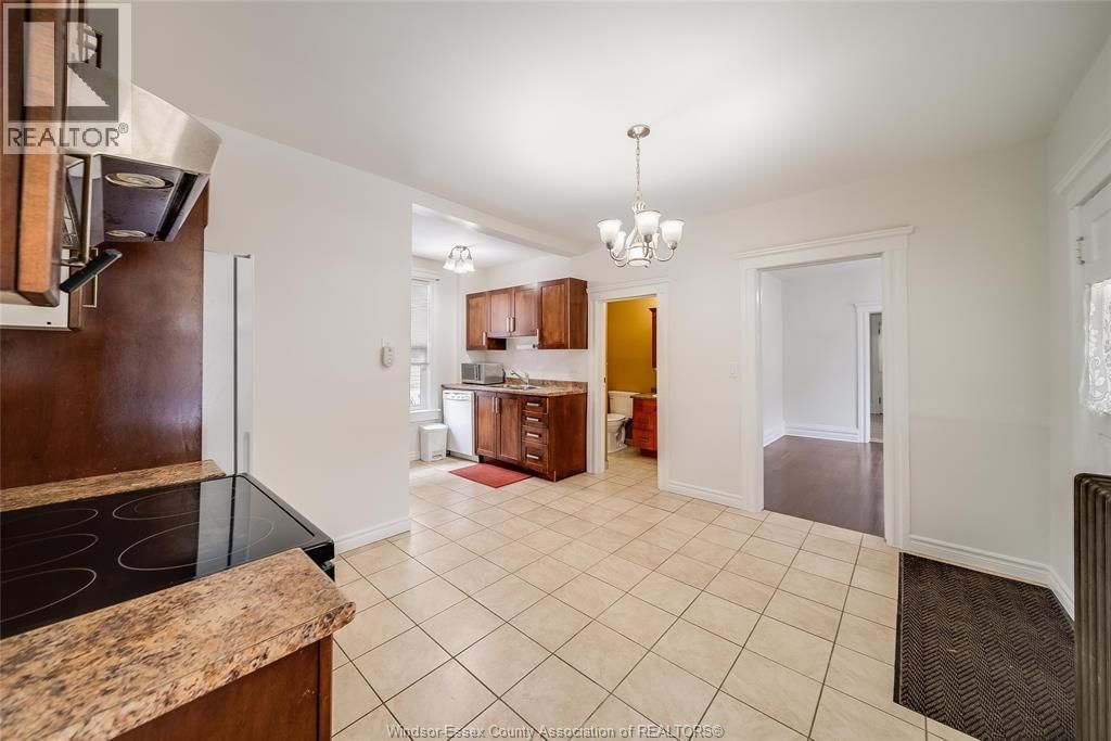 151 CURRY AVENUE Image 12