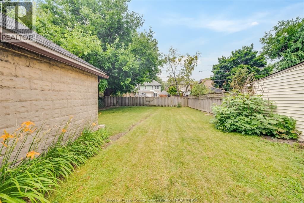 151 CURRY AVENUE Image 28