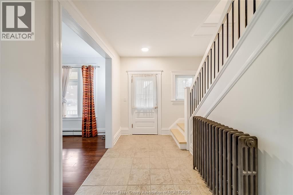 151 CURRY AVENUE Image 4