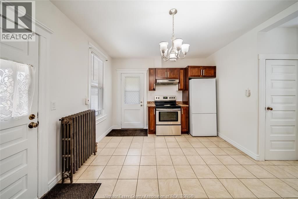 151 CURRY AVENUE Image 9