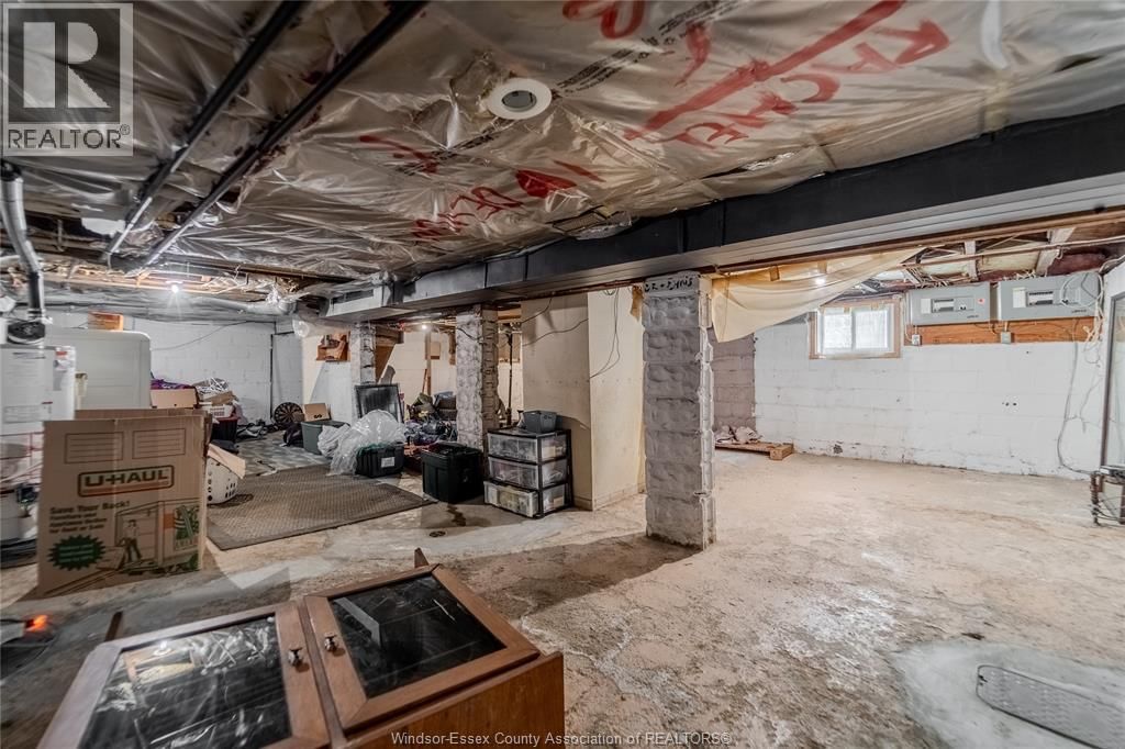 1626 HALL AVENUE Image 23