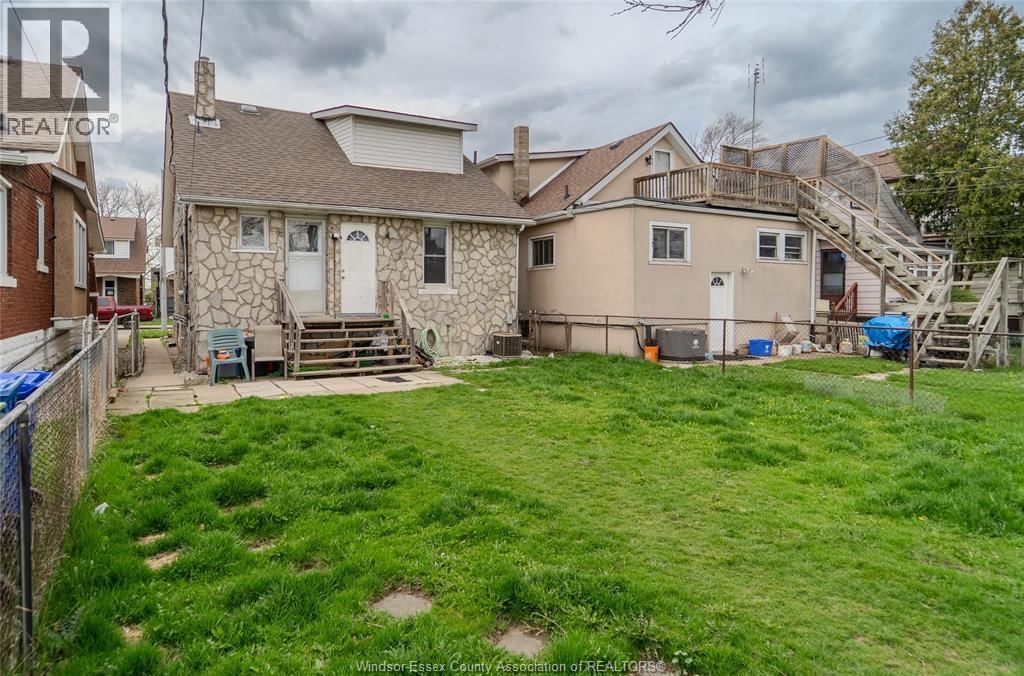 1626 HALL AVENUE Image 5