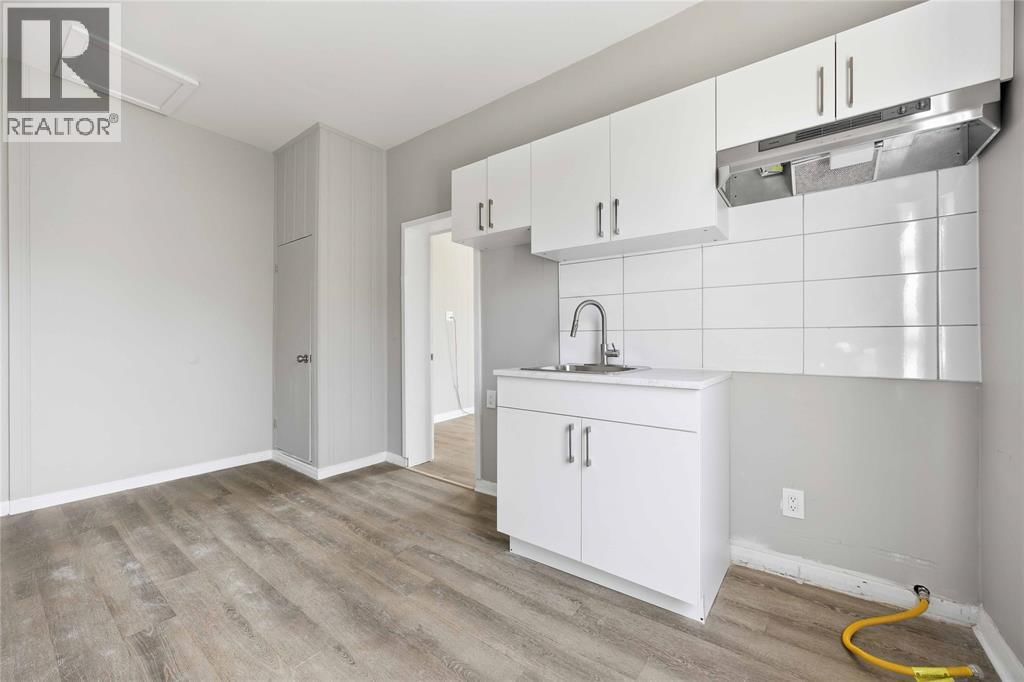 5 - 131 MARGARET AVENUE Image 5