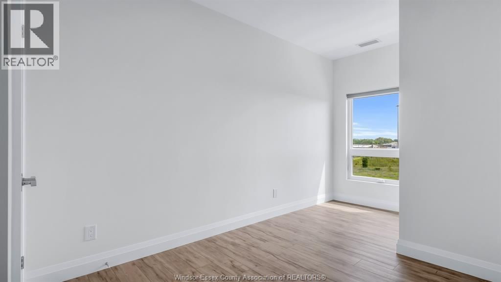 409 - 4785 WALKER ROAD Image 14