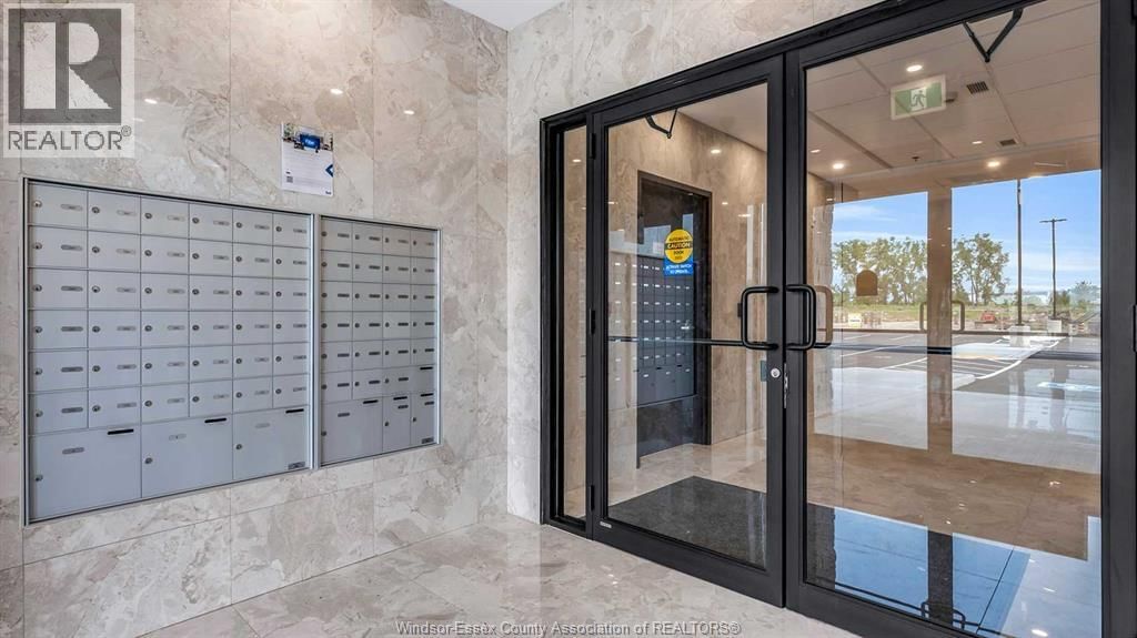 101 - 4785 WALKER ROAD Image 3