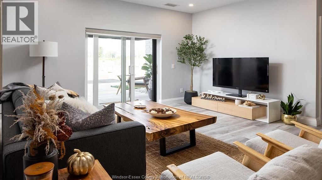 101 - 4785 WALKER ROAD Image 5