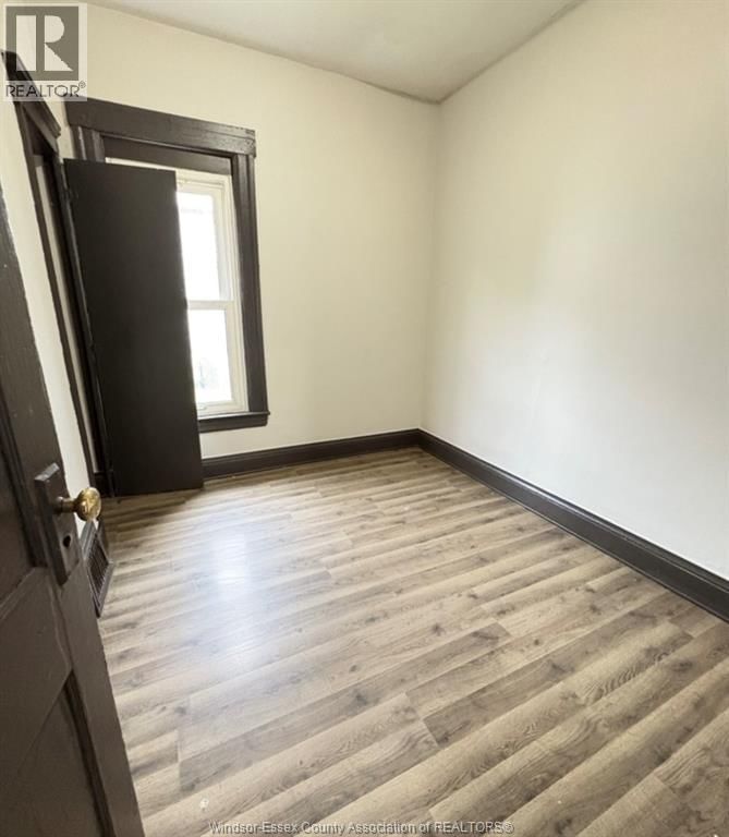 1011 WINDSOR AVENUE Image 10