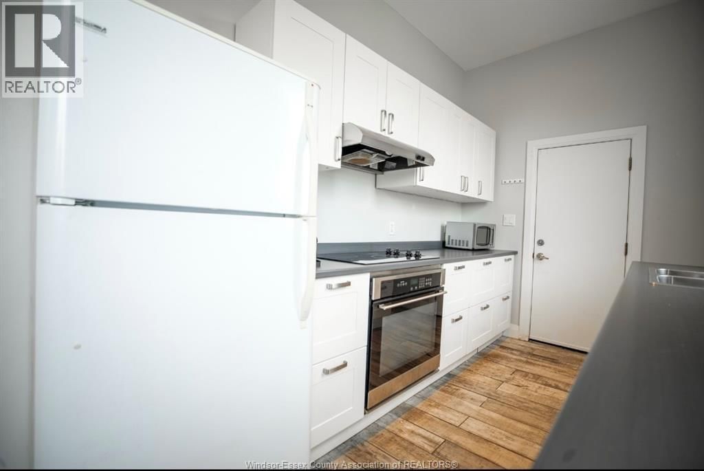 1558 ONTARIO STREET Image 6