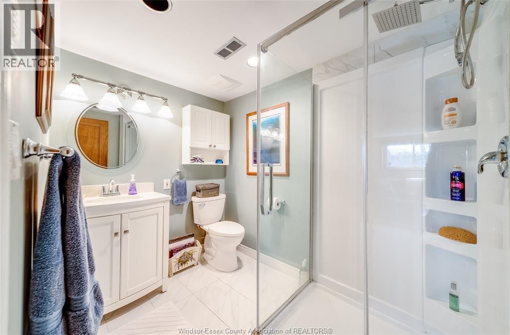 468 AMBERLY Image 13