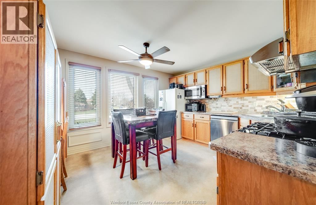 468 AMBERLY Image 18