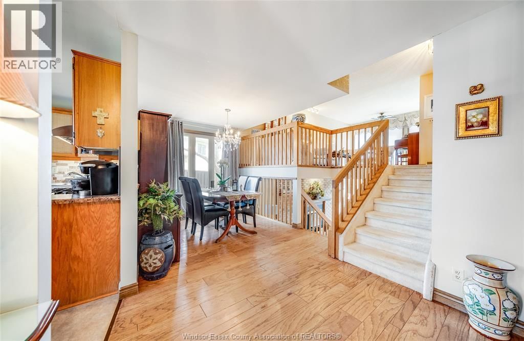 468 AMBERLY Image 24