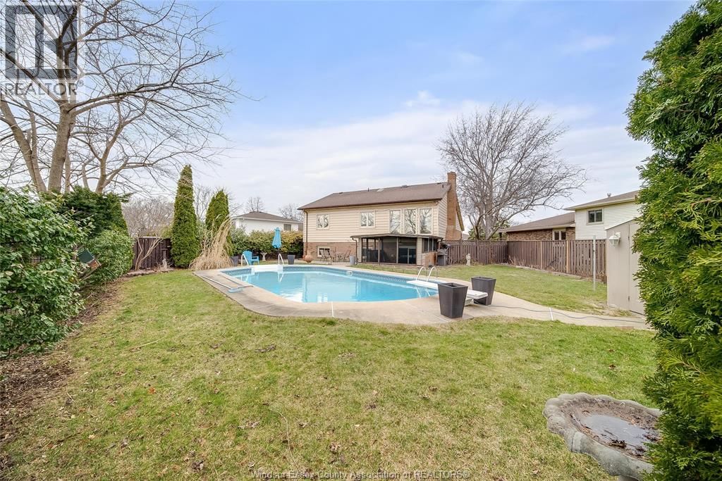 468 AMBERLY Image 40