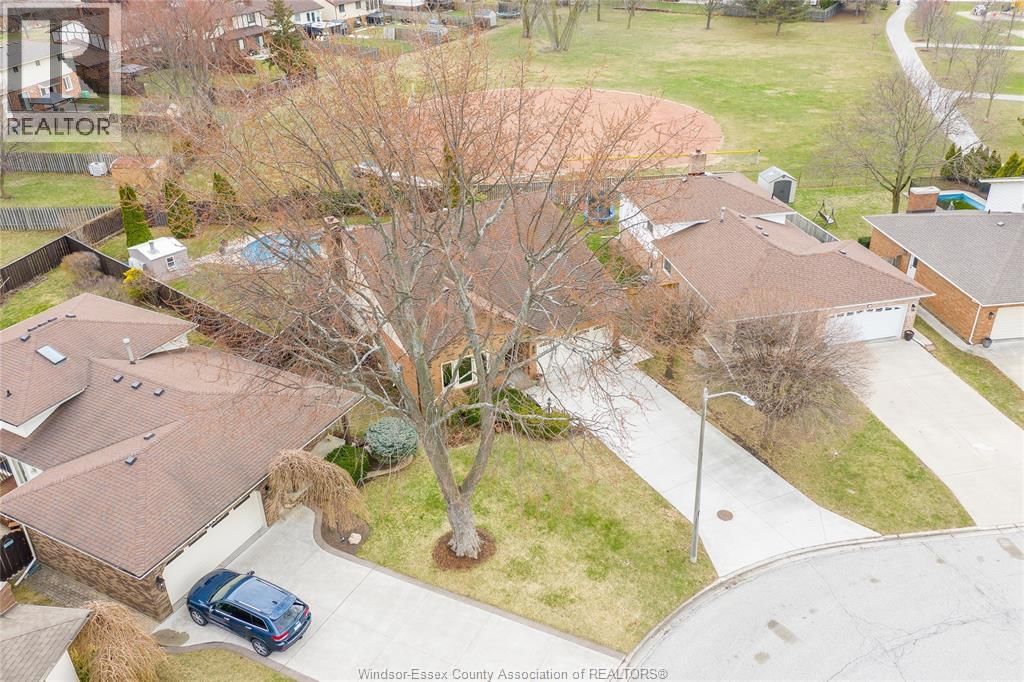 468 AMBERLY Image 46