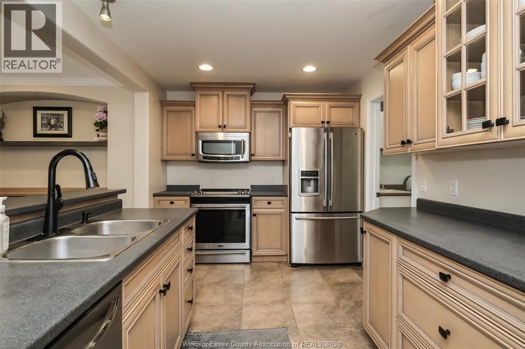 205 WHISPER CREEK Image 12