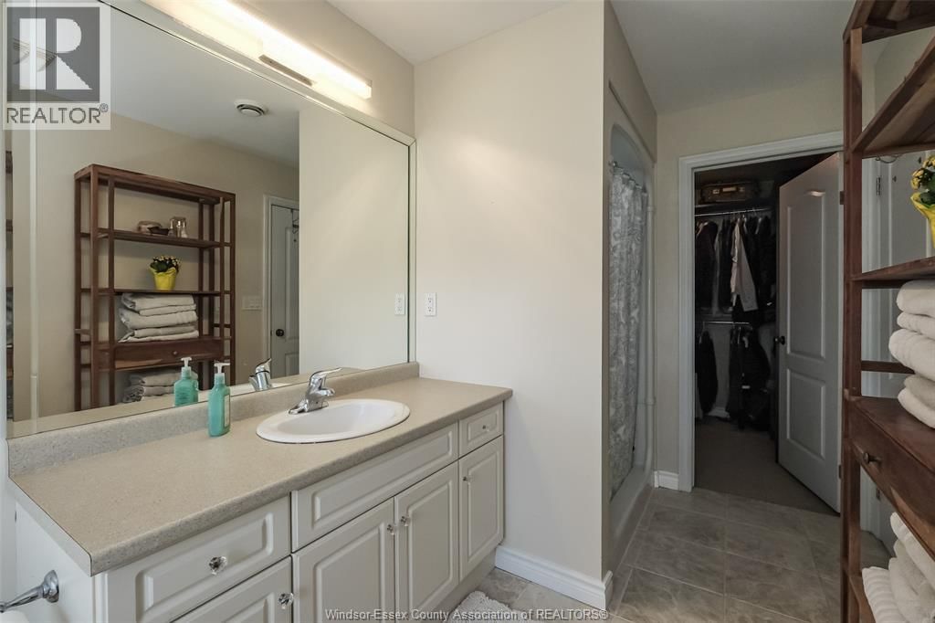 205 WHISPER CREEK Image 28