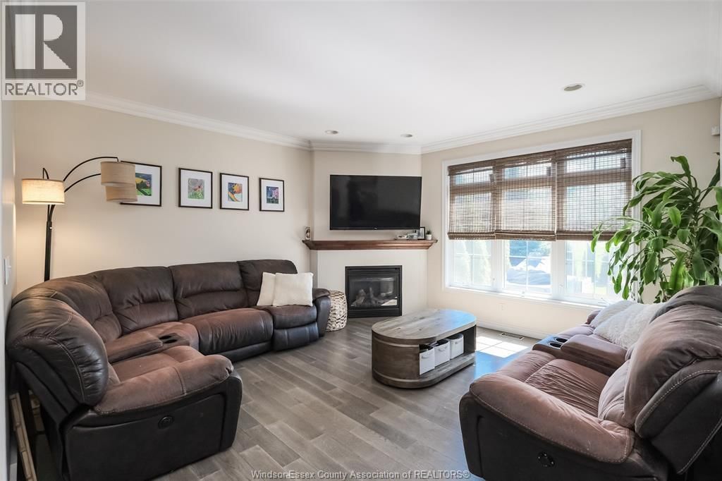 205 WHISPER CREEK Image 3