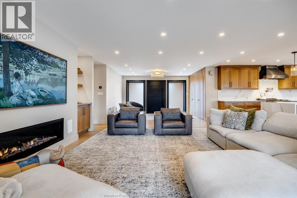 20 ELIZABETH CRESCENT Image 19