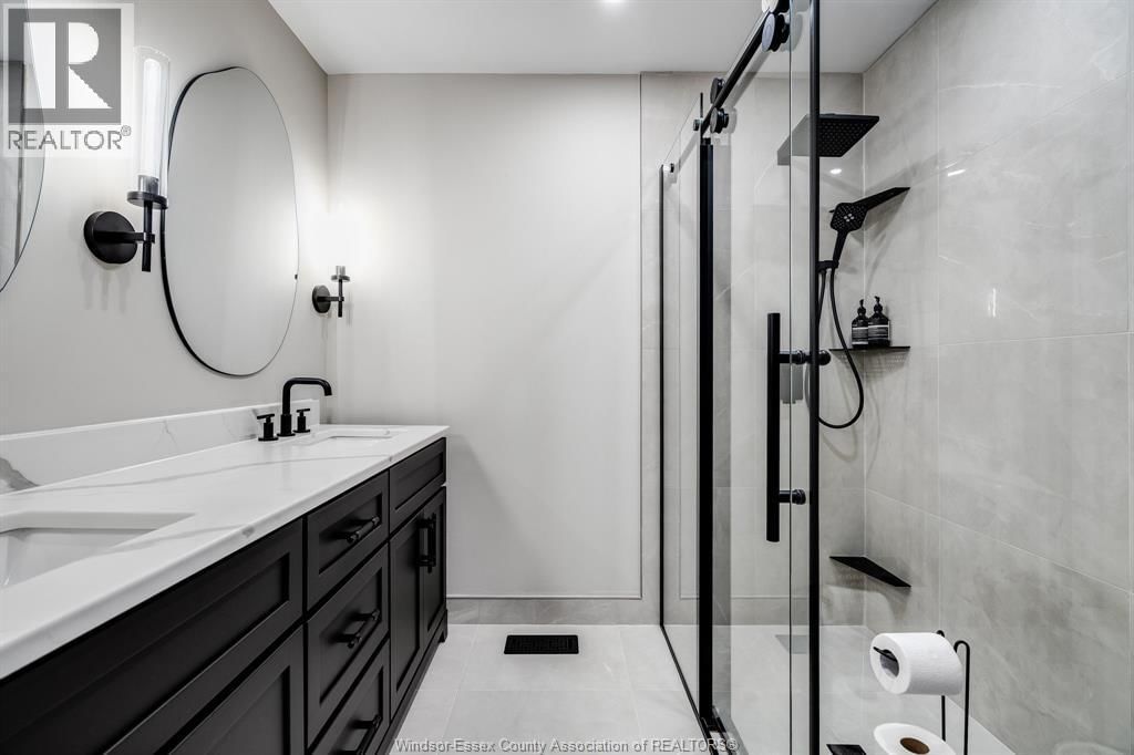 20 ELIZABETH CRESCENT Image 24