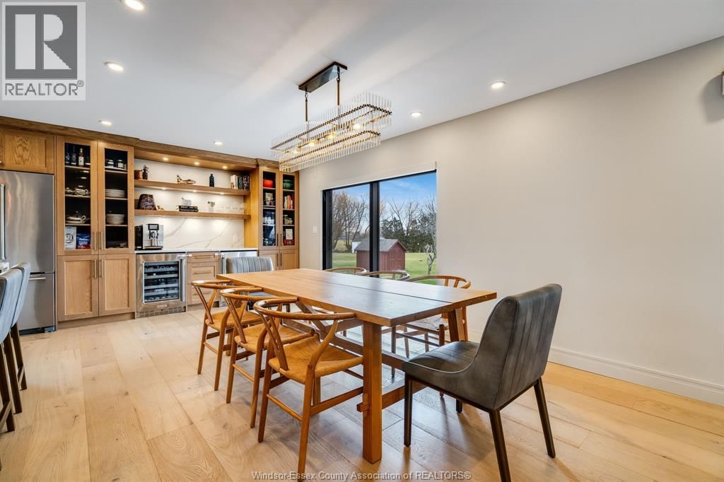 20 ELIZABETH CRESCENT Image 4