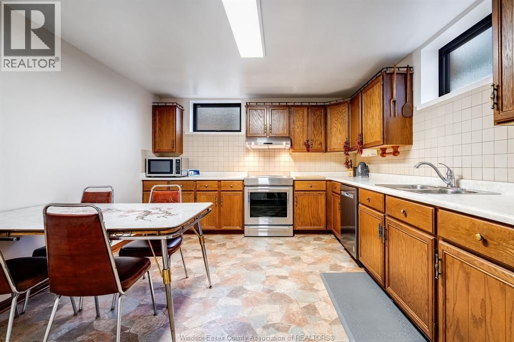 20 ELIZABETH CRESCENT Image 41