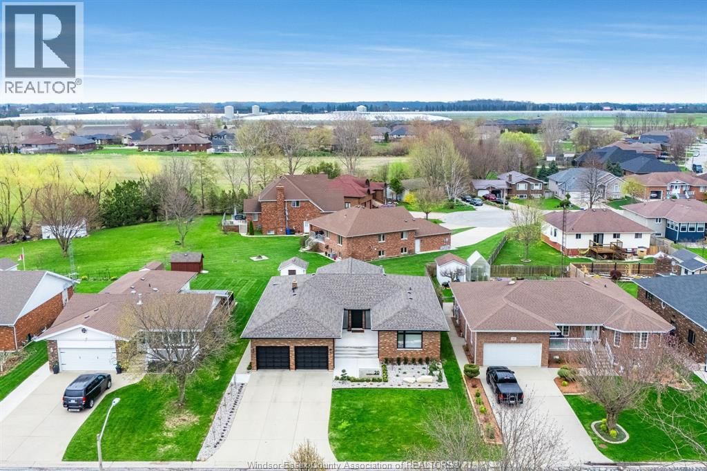 20 ELIZABETH CRESCENT Image 48