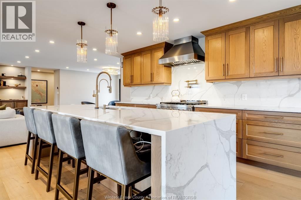 20 ELIZABETH CRESCENT Image 6