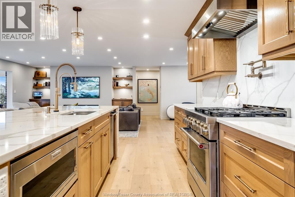 20 ELIZABETH CRESCENT Image 8