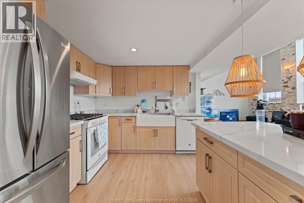 303 - 647 IRVINE Image 15