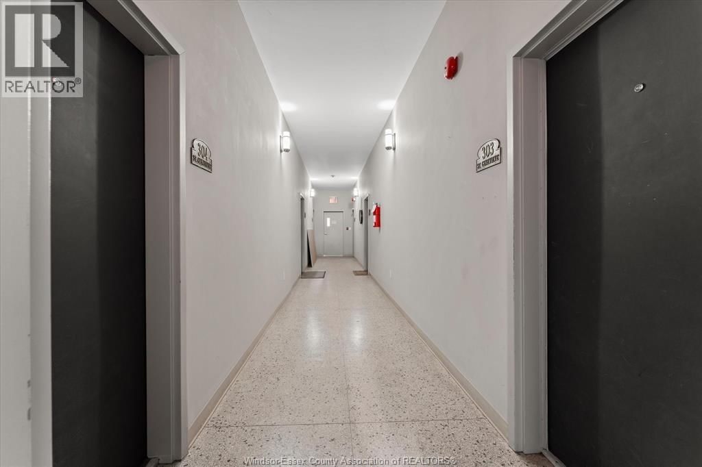 303 - 647 IRVINE Image 25