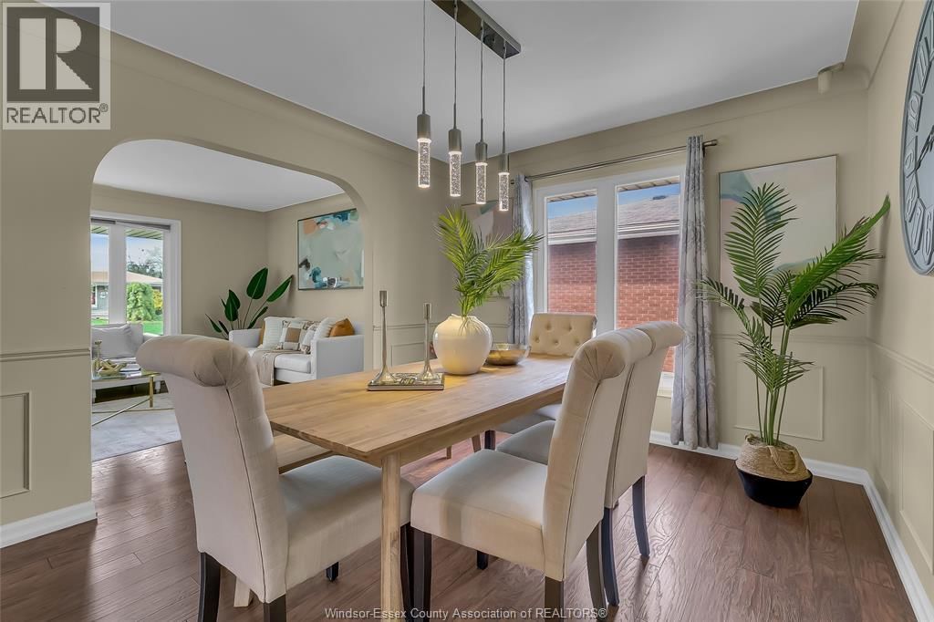 386 WOODRIDGE Image 10