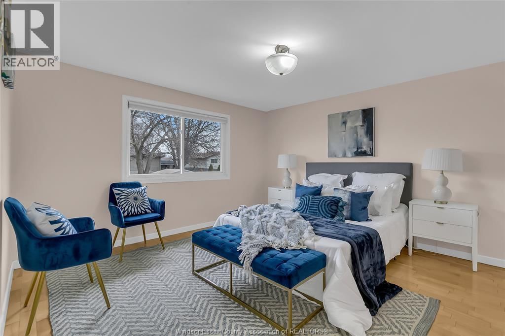 386 WOODRIDGE Image 18