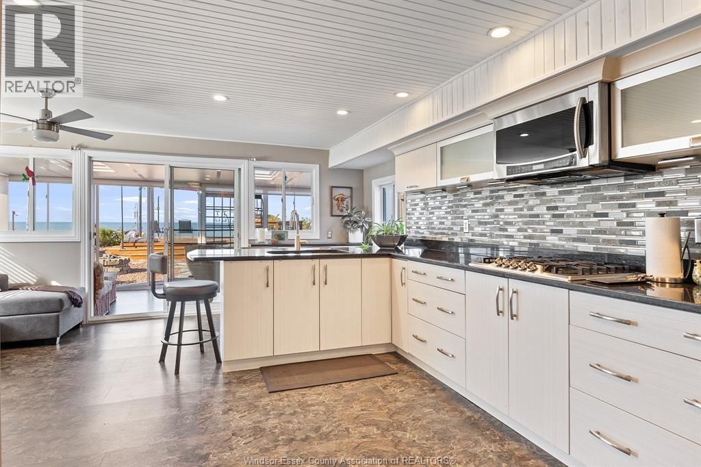 1362 EDGEWATER Image 2