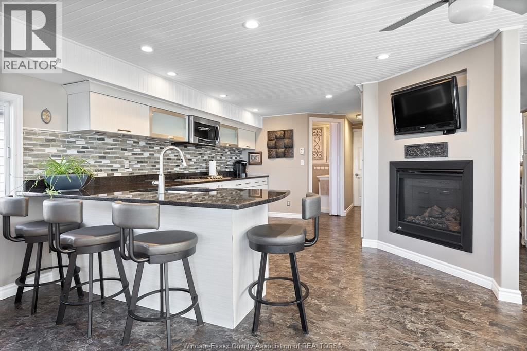 1362 EDGEWATER Image 6