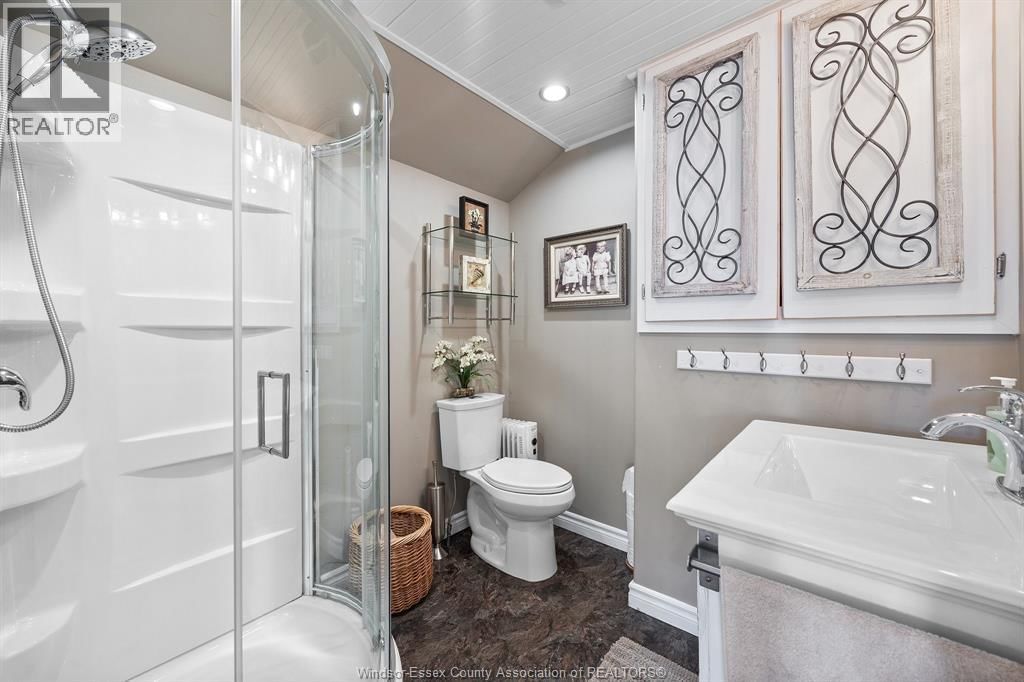 1362 EDGEWATER Image 8