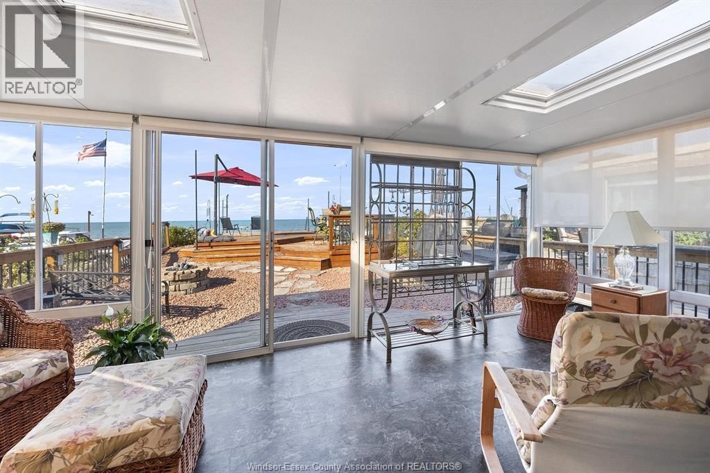 1362 EDGEWATER Image 9