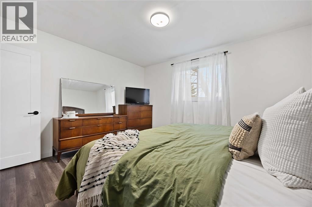 1209 WEBSTER DRIVE Image 17