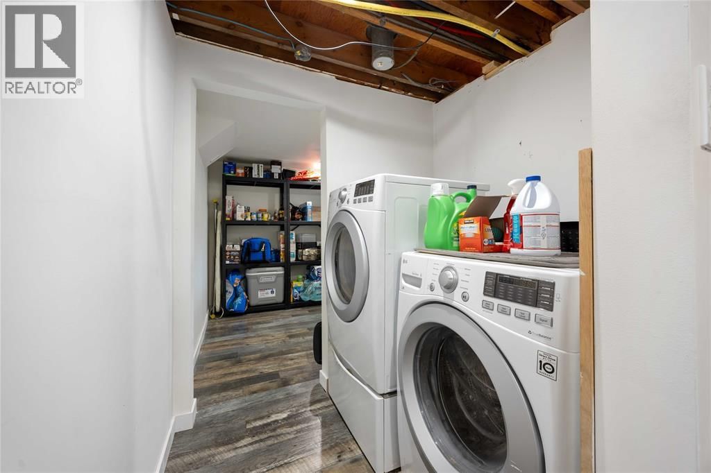 1209 WEBSTER DRIVE Image 24