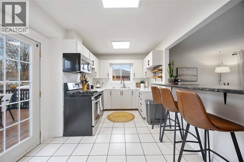 1209 WEBSTER DRIVE Image 9