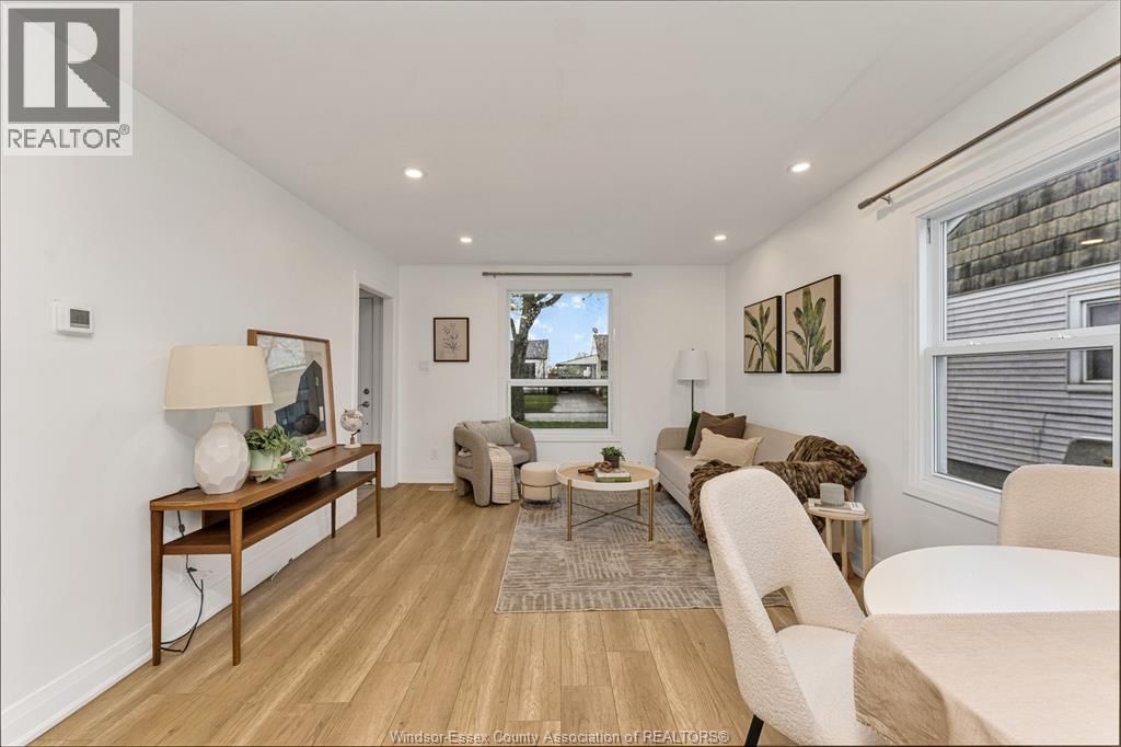 2358 LOUIS AVENUE Image 10