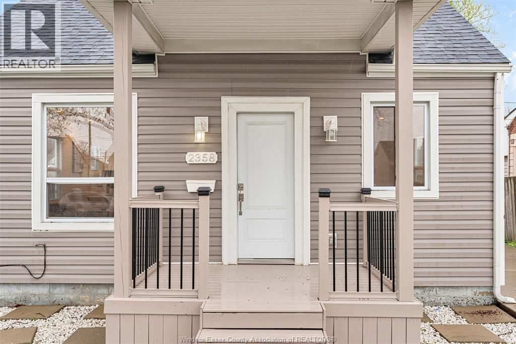 2358 LOUIS AVENUE Image 3