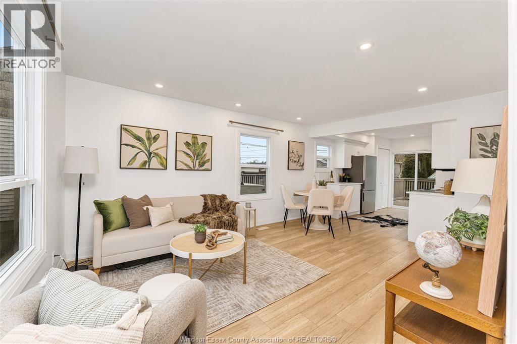 2358 LOUIS AVENUE Image 8