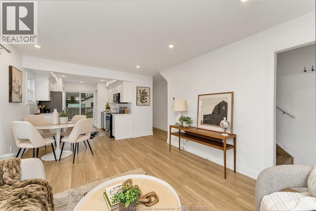 2358 LOUIS AVENUE Image 9