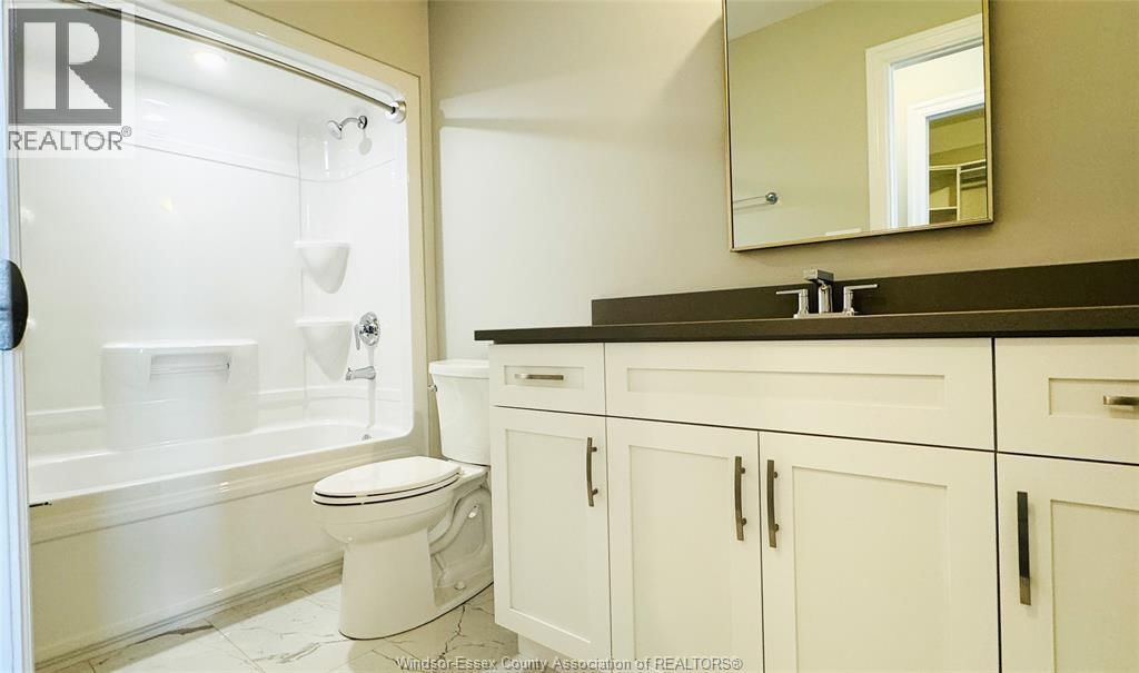 310 BLAKE AVENUE Image 21