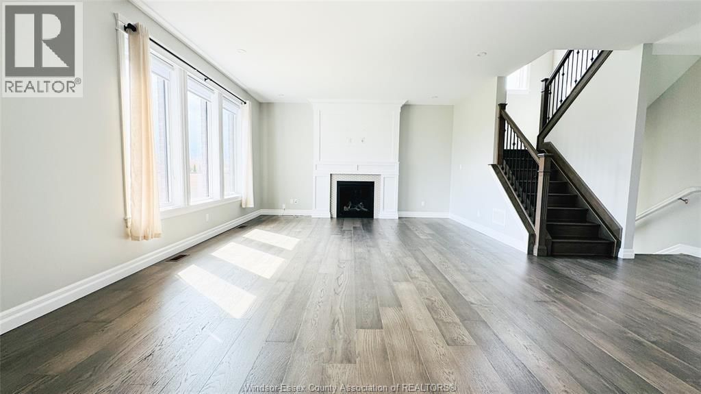 310 BLAKE AVENUE Image 8