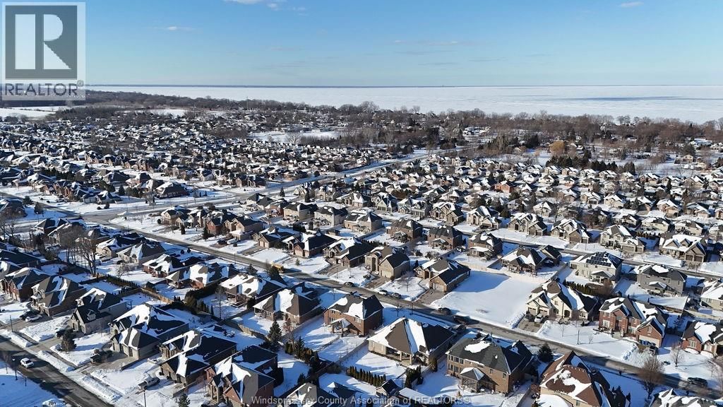 1073 REGENCY CRESCENT Image 43