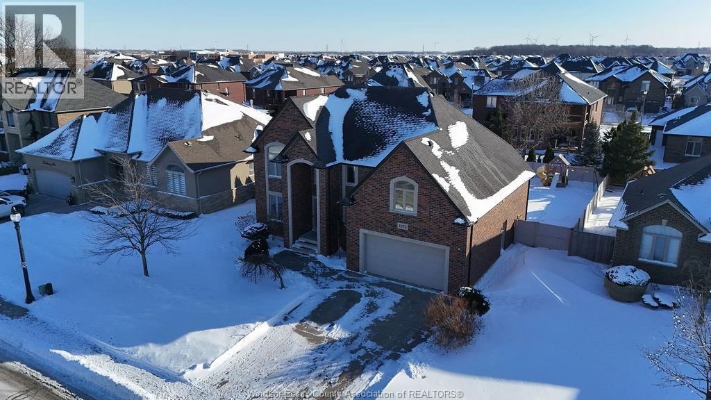 1073 REGENCY CRESCENT Image 46